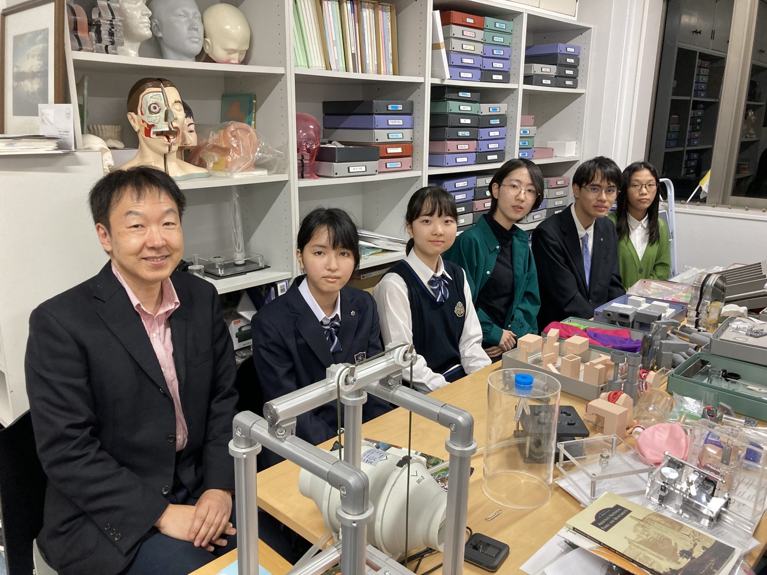 Students of Shinjuku High School visited our laboratory – Arai Laboratory